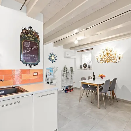 Prázdninový dům Casa In Centro - *